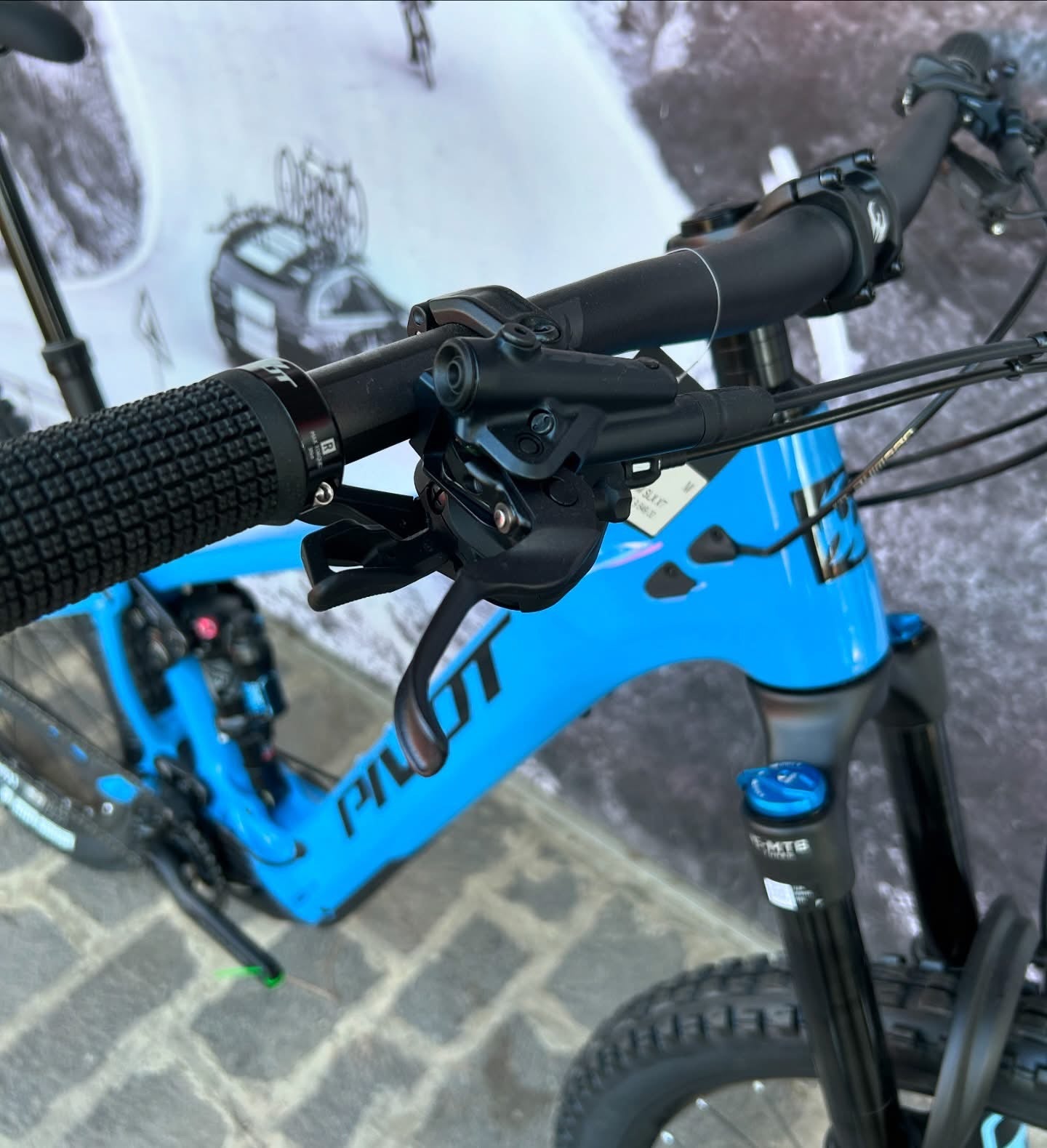 PIVOT SHUTTLE AM SLX