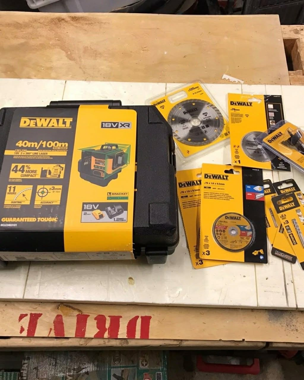 Set combinazione di utensili elettrici Dewalt 20V MAX 8
Disponibili su pallet. 60 pezzi su un pallet